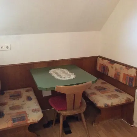 Gaestehaus Wastian Апартаменты Вайсбриах